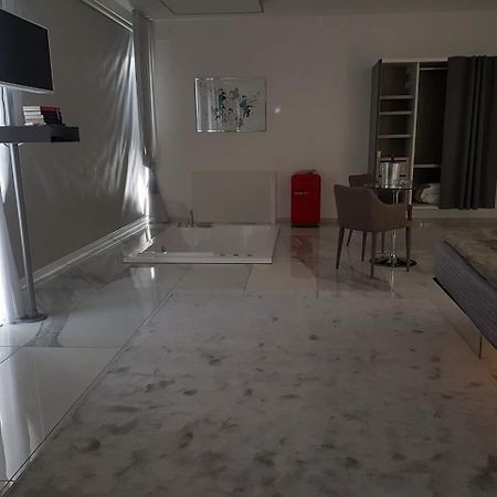 סקפאטי Hotel America מראה חיצוני תמונה