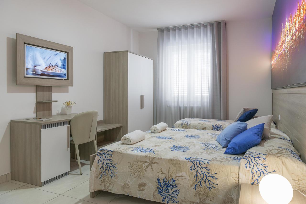 סקפאטי Hotel America מראה חיצוני תמונה