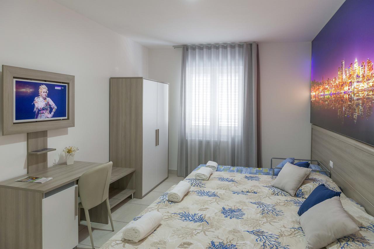 סקפאטי Hotel America מראה חיצוני תמונה