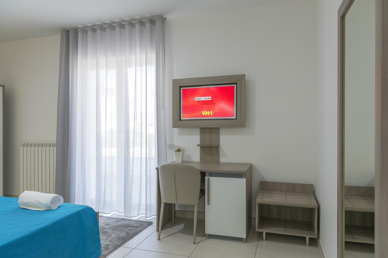 סקפאטי Hotel America מראה חיצוני תמונה