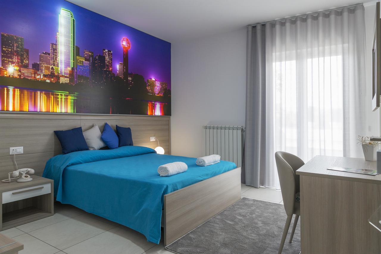סקפאטי Hotel America מראה חיצוני תמונה